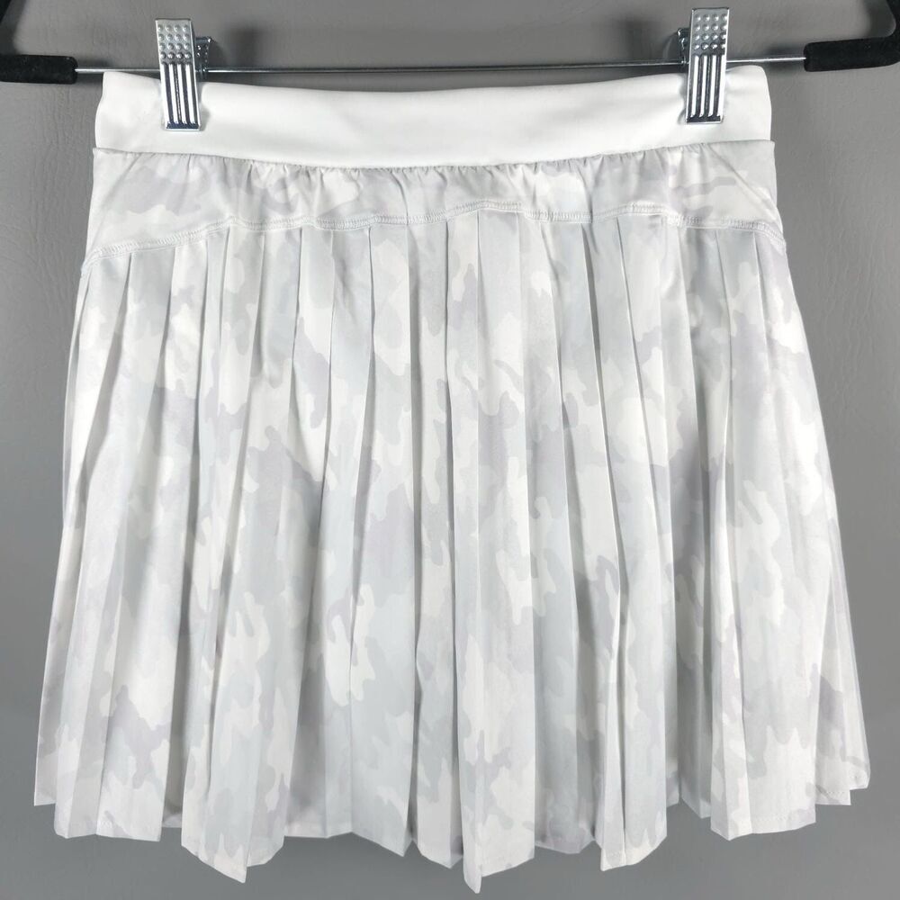 Spanx NWT Size M Women’s Get Moving Pleated Skort Skirt Shorts White Camo 50273R - Picture 6 of 11
